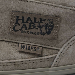 
                  
                    Vans Vault UA OG Half Cab LX x WTAPS - INVINCIBLE
                  
                