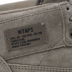 
                  
                    Vans Vault UA OG Half Cab LX x WTAPS - INVINCIBLE
                  
                