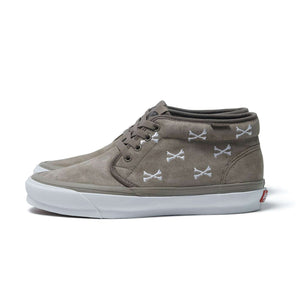 
                  
                    Vans Vault UA OG Chukka LX x WTAPS - INVINCIBLE
                  
                